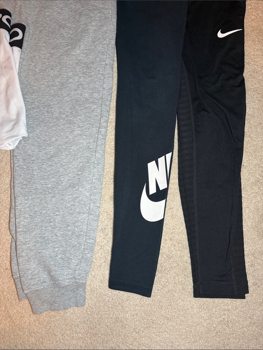 Nike Black Leggings, Gray Joggers & White Shorts Set (lot of 4) - Picture 6 of 11